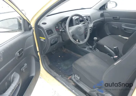 2009 Hyundai Accent Gs from USA, damaged, VIN KMHCM36C99U137766